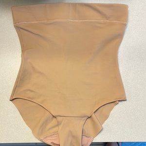 Jones New York Shapewear